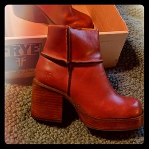 Tan Frye Boots Size 6